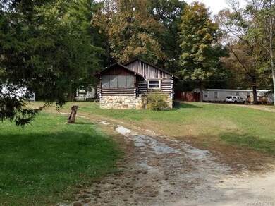 2579 Chimney Rock Rd, Hendersonville, NC 28792 - photo 6