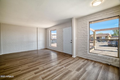 2333 W Glenrosa Ave 113 Phoenix - 112414