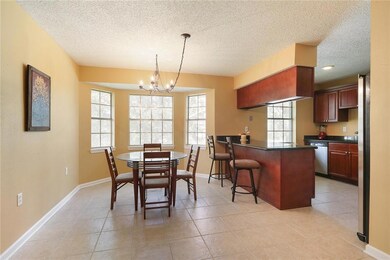 Eat in kitchen with views of Palm Lake.