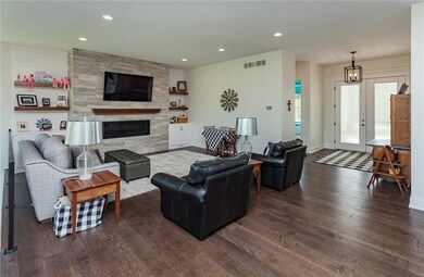 10409 Hidden Valley Dr, Jefferson, IA 50111 - photo 6