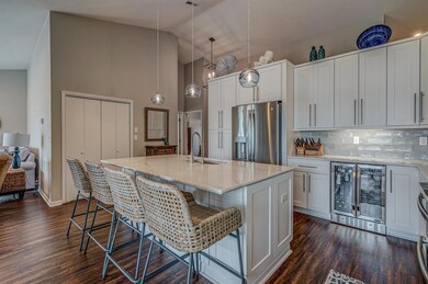 07-97 Peninsula Pointe D3 007