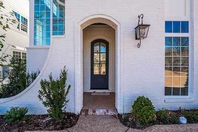 1117 E Irvin Dr, Memphis, TN 38119 - photo 2