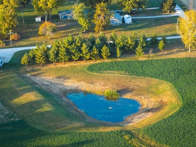 957 E County Rd 1450, Hamilton, IL 62341 - photo 2