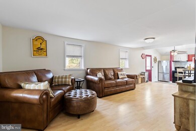 5906 Oakland Rd, Sykesville, MD 21784 - photo 6