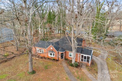 860 W Marion St, Shelby, NC 28150 - photo 2