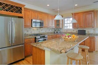 361A S Huntington Ave unit Front, Jamaica Plain, MA 02130 - photo 4