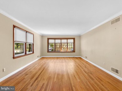 109 Pinecrest Dr, Annapolis, MD 21403 - photo 2