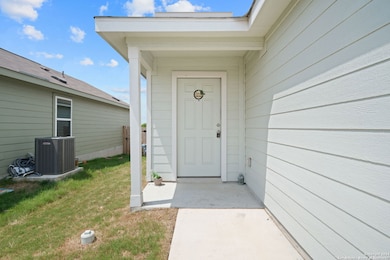 12942 Deep Eddy, Saint Hedwig, TX 78152 - photo 2