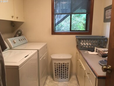 1155 Royal Ct, West Linn, OR 97068 - photo 4