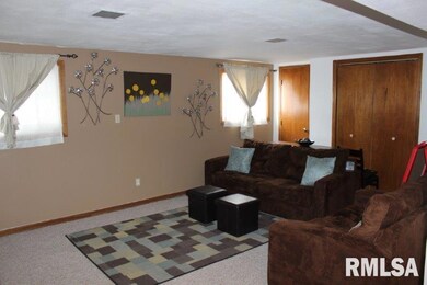 1528 14th St, Bettendorf, IA 52722 - photo 7