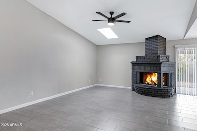 2593 E Commonwealth Cir-5
