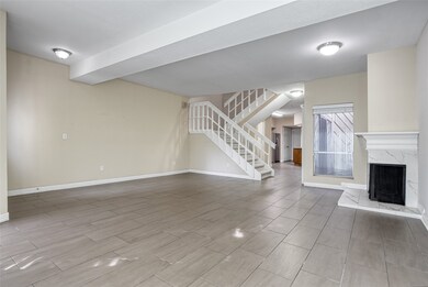 12625 Memorial Dr unit 97, Houston, TX 77024 - photo 5