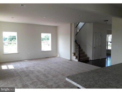 2158 Larkspur Ct, Pennsburg, PA 18073 - photo 4