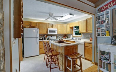 556 Twin Mountain Rd, Hiawassee, GA 30546 - photo 5