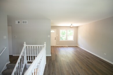 18117 Orleans Dr, Hazel Crest, IL 60429 - photo 6