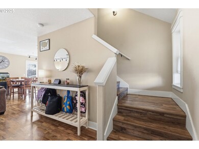 967 E 16th St, Lafayette, OR 97127 - photo 4