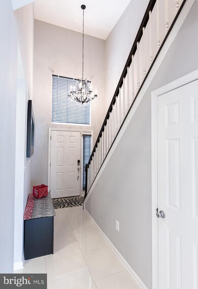 20018 Gateshead Cir, Germantown, MD 20876 - photo 5