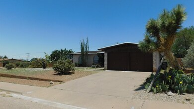 2507 Eastridge Dr, Alamogordo, NM 88310 - photo 2