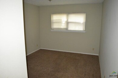 1526 Timber Creek Dr, Tyler, TX 75703 - photo 7