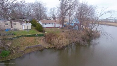 Lakefront Backyard