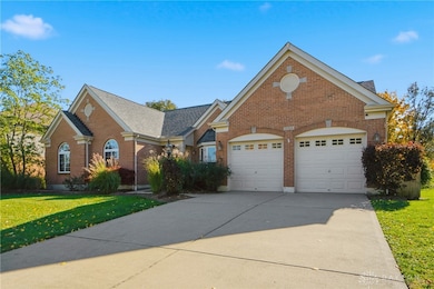 11910 Streamside Dr, Loveland, OH 45140 - photo 2