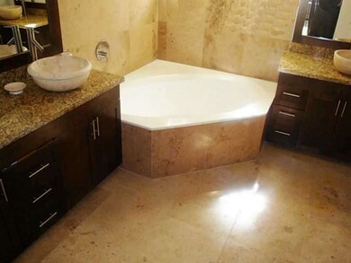 4792 NW 109th Passage, Doral, FL 33178 - photo 7