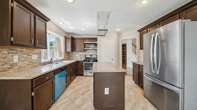 3912 Spring Forest Dr, Pearland, TX 77584 - photo 6