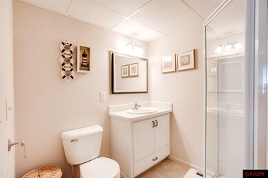 514 Risedorph St, Le Sueur, MN 56058 - photo 5