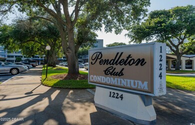 Pendleton Club unit 304, Daytona Beach, FL 32118 - photo 5