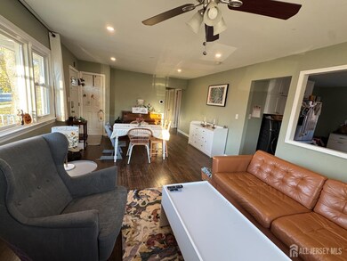 114 Netherwood Ave, Piscataway, NJ 08854 - photo 2