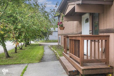 Front Entry_DMD_8460-SMALL