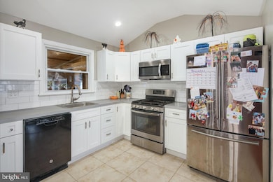 351 Maple Ave, Gloucester City, NJ 08030 - photo 5