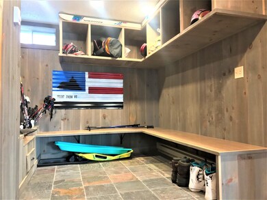 8 Splatter Foot Close unit M434, Wilmington, VT 05363 - photo 6