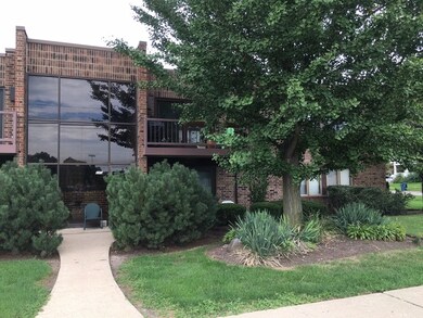 271 W 1st St, Elmhurst, IL 60126 - photo 2