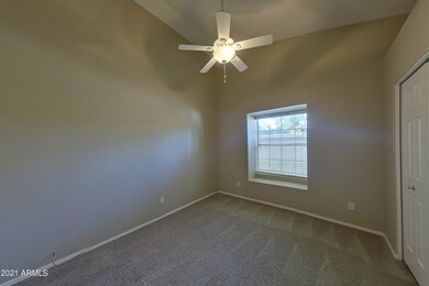 1017 N Peppertree Dr Gilbert-print-005-0