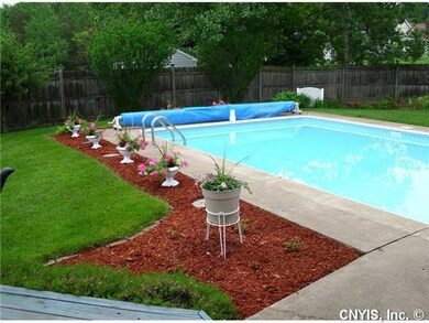 Swimming Pool/Hot Tub/Sauna
