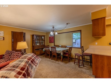 16625 Astor Ave, Lake Oswego, OR 97035 - photo 6