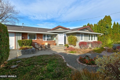 620 Country Club Dr, Yakima, WA 98901 - photo 6