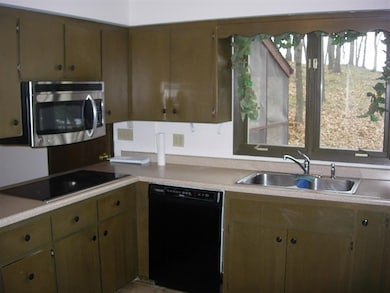 W1882 State Road 92, Brooklyn, WI 53521 - photo 5