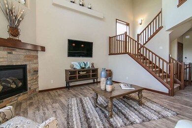 976 Alpine Pkwy, Oregon, WI 53575 - photo 6