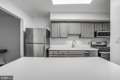 12311 Braxfield Ct unit 7, Rockville, MD 20852 - photo 3