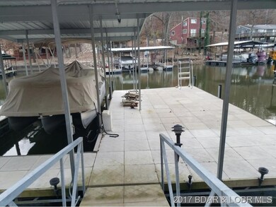 Dock with large Swim deck