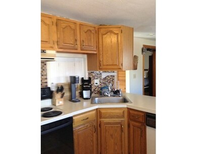 147-B W 7th St, Boston, MA 02127 - photo 3