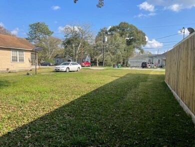 7020 Eastwood St, Houston, TX 77021 - photo 2