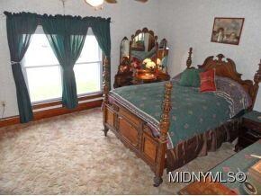 Spacious bedroom