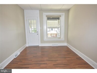 1512 Cotton St, Reading, PA 19606 - photo 2