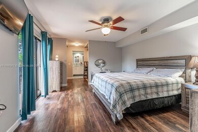 Huge Primary bedroom