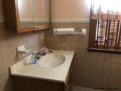 112 E 3rd Ave, Johnstown, NY 12095 - photo 4