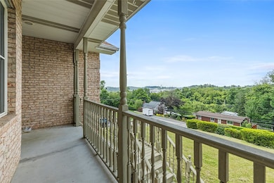 205 Veneze Dr, Pittsburgh, PA 15205 - photo 6