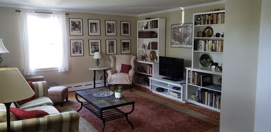 60 Brackett Ln, Portsmouth, NH 03801 - photo 3